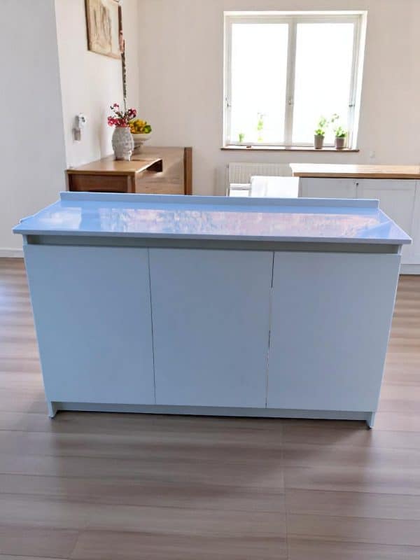 Mueble de Cocina de Melamina Blanca con Cubierta de Cuarzo Blanco Galaxy – 3 Puertas, Diseño Moderno - Imagen 3