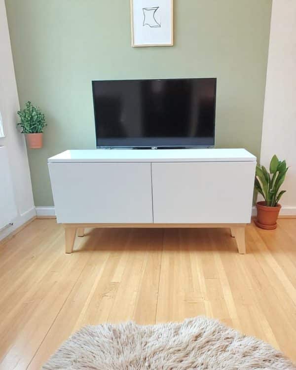 Mueble rack minimalista 100 cm de largo en melamina blanca con diseño moderno